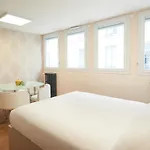 Otel Le Petit Duquesne *