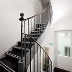 Otel Le Petit Duquesne