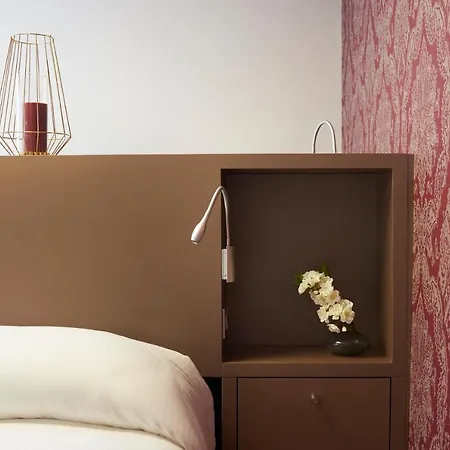 ル プチ デュケンヌ ホテル