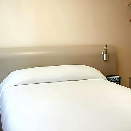 Hotel Le Petit Duquesne