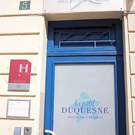 Le Petit Duquesne