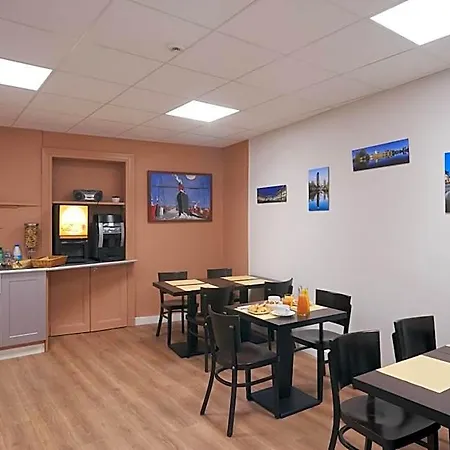 Hotel Le Petit Duquesne