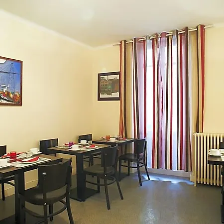 Le Petit Duquesne Hotel