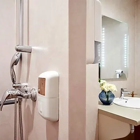 Hotell Le Petit Duquesne