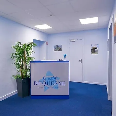 Le Petit Duquesne Hotell