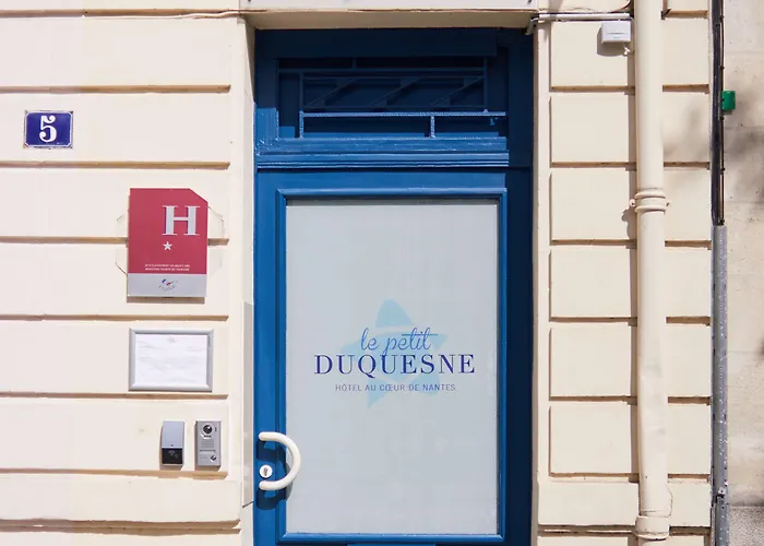 Hotel Le Petit Duquesne *