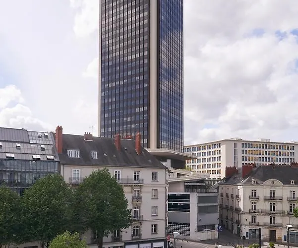 Hotel Le Petit Duquesne *