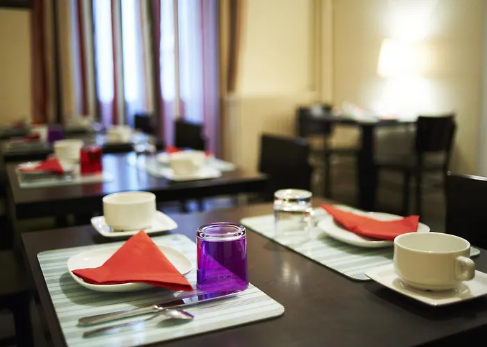 Hotel Le Petit Duquesne Nantes